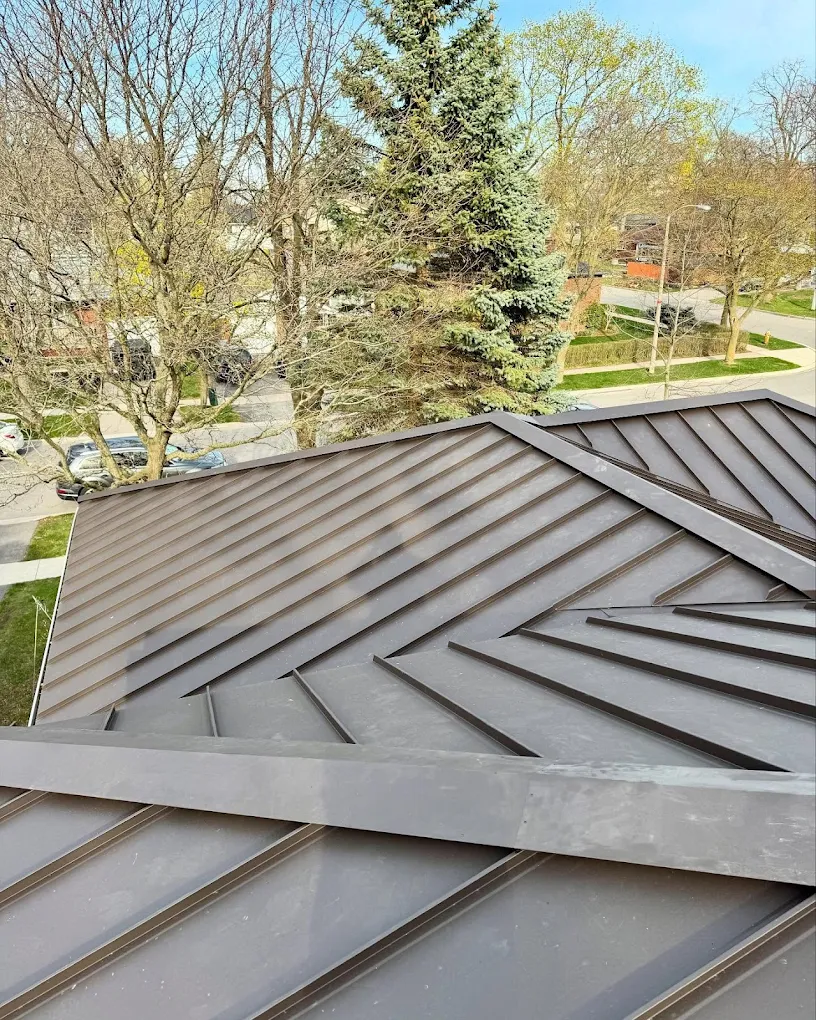 Residential roofing project in South King County